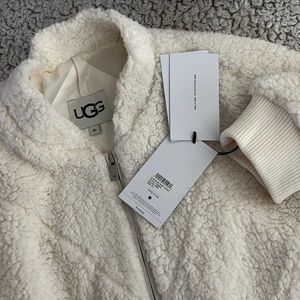 UGG Zip Up Sherpa Jacket Size XL NWT